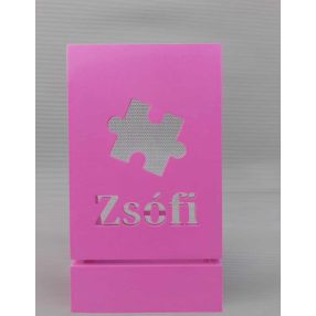Puzzledoboztető-tartó névvel